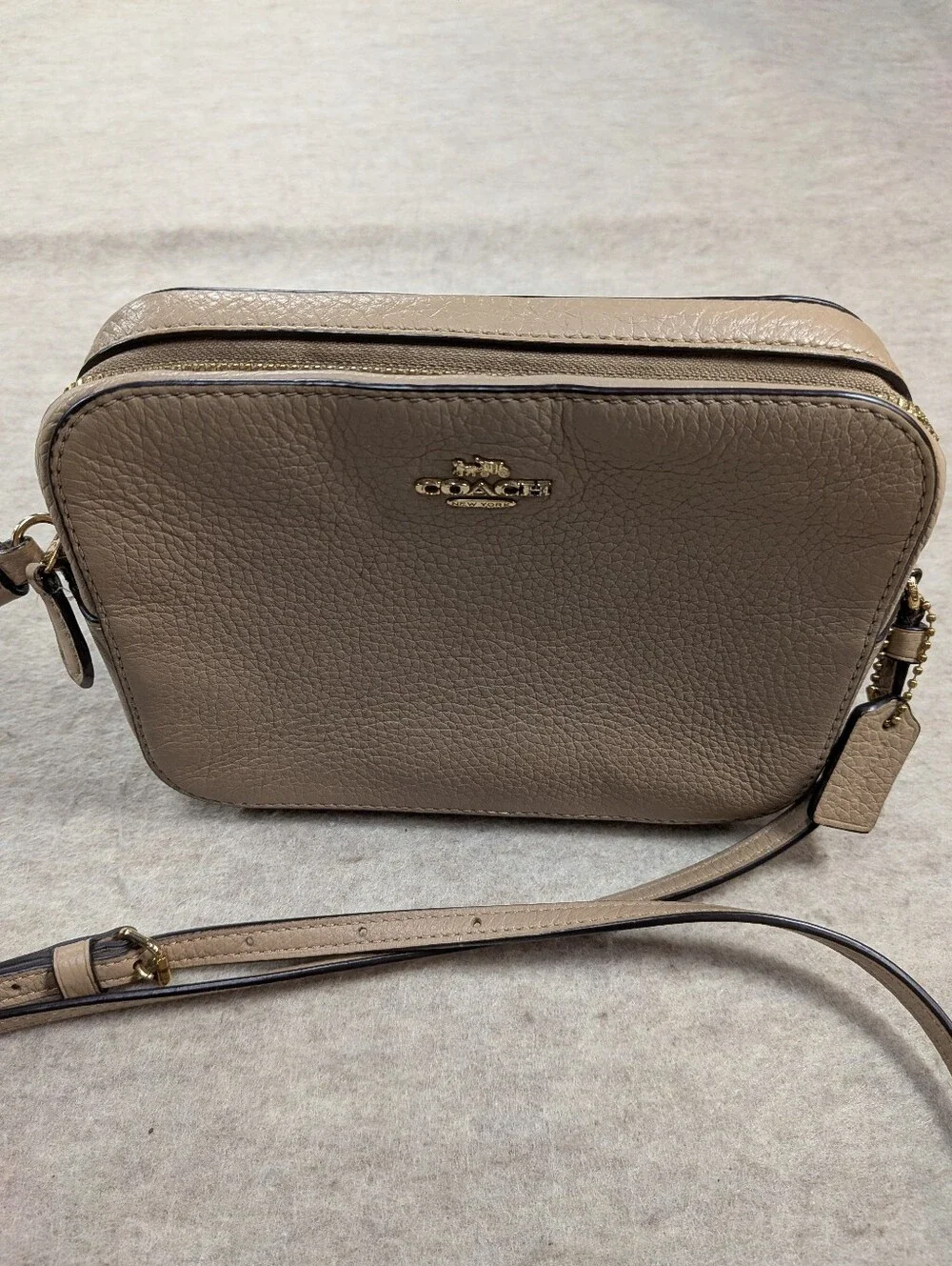 Coach Pebbled Leather Crossbody Jamie Camera Bag Taupe Beige Purse Compact